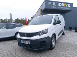 Branco Usado 2020 Peugeot Partner Monovolume | € 12.999 (Bom preço)