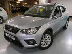 Cinza Usado 2020 Seat Arona Style SUV | € 16.490 (Preço justo)