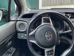 Cinzento Usado 2013 Toyota Yaris Citadino | € 9.000 (Preço justo)
