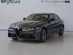 Cinzento Usado 2024 Alfa Romeo Giulia | € 44.900 (Preço justo)