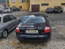 Usado 2001 Audi A4 Sedan | € 5.000
