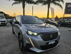 Cinzento Usado 2022 Peugeot 2008 Allure SUV | € 22.900 (Preço elevado)