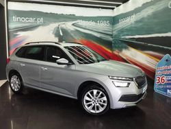 Cinzento Usado 2023 Skoda Kamiq SUV | € 17.499 (Preço justo)