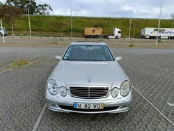 Cinzento Usado 2002 Mercedes E270 Sedan | € 7.100 (Preço justo)