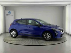 Azul Usado 2024 Mitsubishi Colt | € 15.900 (Preço justo)