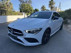 Branco pérola Usado 2019 Mercedes CLA180 AMG line Sedan | € 27.999 (Preço justo)