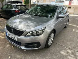 Cinza Usado 2020 Peugeot 308 Style Carrinha | € 13.380 (Bom preço)