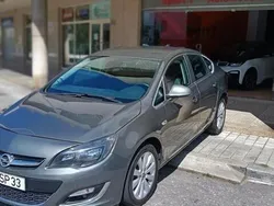 Antracite Usado 2017 Opel Astra Sedan | € 10.990 (Caro)