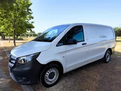 Branco Usado 2019 Mercedes Vito Monovolume | € 17.460