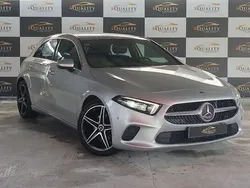 Cinza Usado 2019 Mercedes A180 Business | € 23.500 (Bom preço)