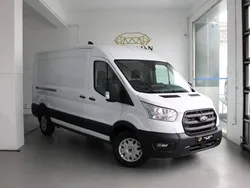 Branco Usado 2022 Ford Transit Trend | € 31.900 (Caro)