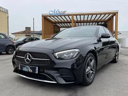 Azul Usado 2019 Mercedes E220 Avantgarde Sedan | € 39.950