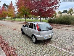 Cinza Usado 2005 Opel Corsa Sedan | € 2.000 (Preço justo)