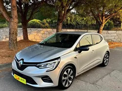 Cinza Usado 2022 Renault Clio V LIMITED | € 16.900 (Preço justo)