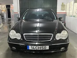 Usado 2001 Mercedes C270 Avantgarde Sedan | € 5.000