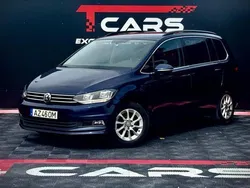 Azul Usado 2019 VW Touran Highline Monovolume | € 21.900 (Preço justo)