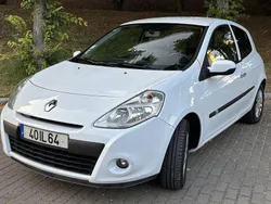 Usado 2009 Renault Clio III GT | € 4.950