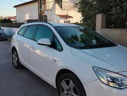 Usado 2011 Opel Astra Sedan | € 6.500