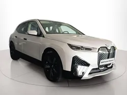 Usado 2023 BMW iX Sport Line SUV | € 64.900 (Preço elevado)