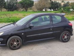 Usado 2001 Peugeot 206 | € 1.200 (Bom preço)