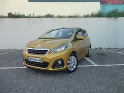 Amarelo Usado 2017 Peugeot 108 Allure Citadino | € 9.900 (Preço justo)