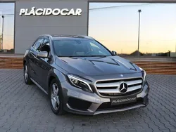 Cinza Usado 2015 Mercedes GLA180 AMG line SUV | € 21.900 (Caro)
