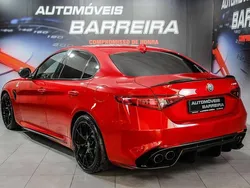 Vermelho Usado 2017 Alfa Romeo Giulia Quadrifoglio Sedan | € 69.500 (Preço justo)
