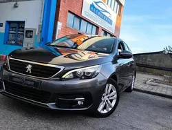 Cinzento Usado 2018 Peugeot 308 Active Carrinha | € 10.800 (Bom preço)