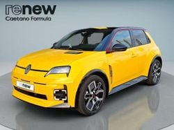 Pintura amarelo pop! metalizado / tejadilho preto estrela Usado 2024 Renault R5 Iconic Citadino | € 35.500