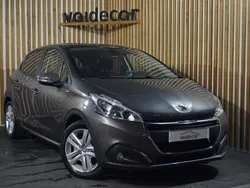 Cinza Usado 2018 Peugeot 208 Style Citadino | € 10.750 (Bom preço)
