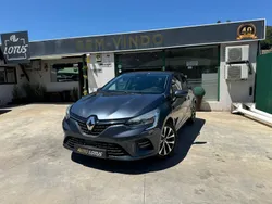 Cinza Usado 2021 Renault Clio V Intens | € 16.970 (Preço justo)