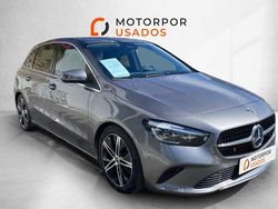 Cinza Usado 2024 Mercedes B180 Monovolume | € 34.990