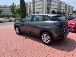 Cinza Usado 2022 Peugeot 3008 Active | € 22.750 (Preço justo)