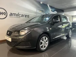 Cinzento Usado 2010 Seat Ibiza Reference | € 8.000 (Preço elevado)