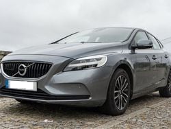 Usado 2017 Volvo V40 Momentum Carrinha | € 16.750 (Bom preço)