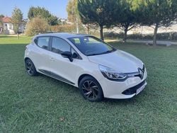 Usado 2016 Renault Clio IV LIMITED Sedan | € 9.000 (Bom preço)