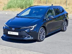 Preto (pintura metalizada) Usado 2024 Toyota Corolla Comfort Sedan | € 34.450 (Caro)