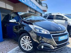 Preto Usado 2016 Peugeot 208 Style Citadino | € 10.950 (Preço justo)
