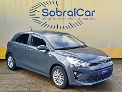 Cinzento Usado 2022 Kia Rio | € 16.000 (Preço justo)