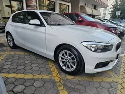 Branco Usado 2015 BMW 114 Advantage Citadino | € 14.900 (Preço justo)
