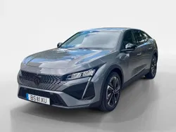 Cinzento Usado 2025 Peugeot 408 Sedan | € 33.500 (Preço justo)