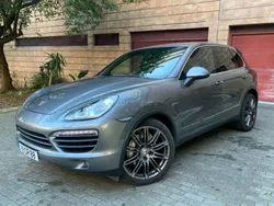 Cinzento Usado 2011 Porsche Cayenne S E-Hybrid SUV | € 29.900 (Bom preço)