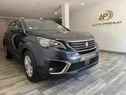Azul Usado 2019 Peugeot 5008 Active Monovolume | € 20.750 (Preço justo)