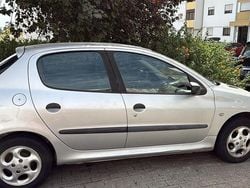 Usado 2004 Peugeot 206 Sedan | € 1.200 (Super Preço)