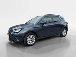 Cinza Usado 2023 Seat Arona Style SUV | € 16.990 (Preço justo)