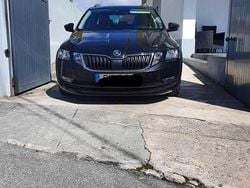 Preto Usado 2019 Skoda Octavia Carrinha | € 10.900 (Bom preço)