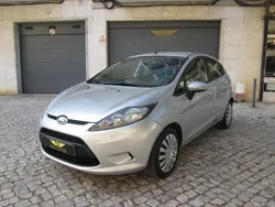 Cinzento Usado 2010 Ford Fiesta Citadino | € 5.000 (Preço justo)
