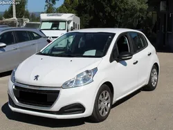 Branco Usado 2018 Peugeot 208 Access Citadino | € 9.800 (Preço justo)