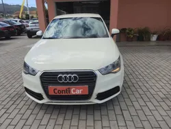 Branco Usado 2012 Audi A1 Attraction Citadino | € 9.990 (Preço justo)