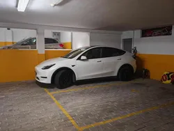 Branco Usado 2022 Tesla Model Y Long Range AWD SUV | € 33.500 (Preço justo)